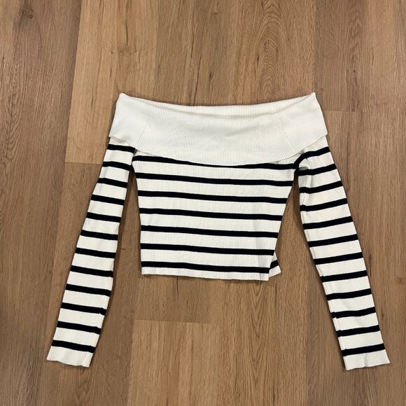 Edikted Black White Stripe Off Shoulder Crop Top Long Sleeve Large - Picture 4 of 4